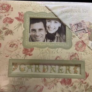 Brenda Walton Floral Scrapbook Kit - Cream and Green
